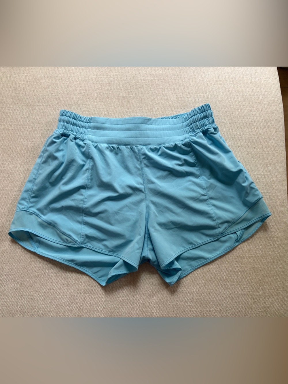 Lululemon Hotty Hot Short 2.5”